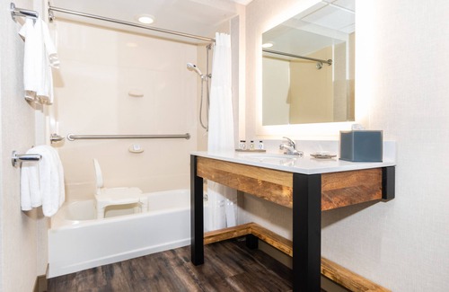 Newark Hotel | Cherry Valley Hotel
