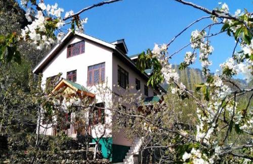 Srinagar House | Cherrytree Resort