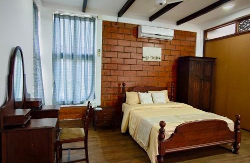 Mahe Hotel | Cheshire Village - Beach Resort