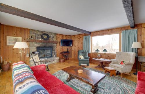 Chester House | Chester Farmhouse on 100 Acres, 15 Min to Okemo!