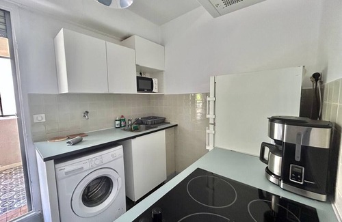 5th Arrondissement Apartment | Chez Emma - apartment with terrace near Timone Conception