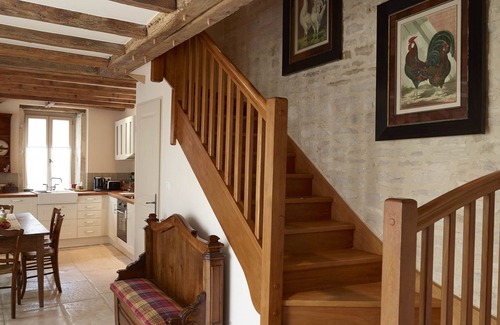 Meursault Apartment | Chez Hall, La Grange, 2bdr/2bth converted barn bursting with charm, Meursault