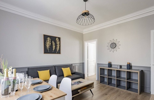 Mont d'Arene Apartment | ⭐Chez le Cozy Rémois🥂 Self Check In⭐WiFi⭐