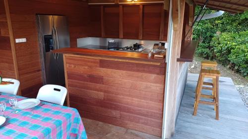 Le Robert House | Chez Lyly et Lolo, logement indépendant chez l'habitant