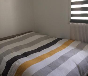 Givry House | CHEZ MARYLENE Mon tarif quarante huit euros sans site ici Tarifs chambre plus frais du site plus taxes France vingt huit Euros sur place à votre arrivéeNoté et accepté par les bureaux à lire et accepter avant explication réservation