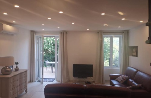 Levie Apartment | CHEZ PERLE à LEVIE, logement entier de type T4