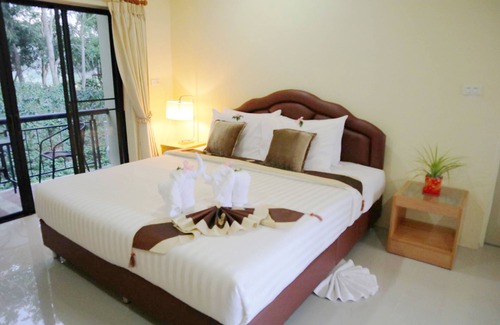 Nang Lae Hotel | Chiangrai Lake Hill Resort