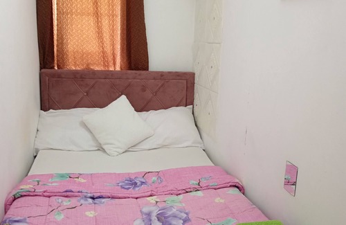 Madinat Zayed Apartment | Chic 1-bedroom apartment with WiFi and AC in awesome Abu Dhabi