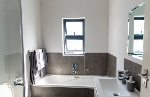 Gaborone Apartment | Chic 2-bedroom apartment with AC, WiFi in central Gaborone