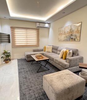 King Abdul Aziz Road Villa | Chic 3-BR Tala Almajd Villas in upscale district Alnahdah Family only