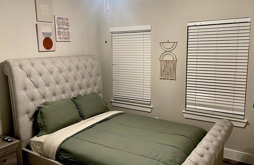 Spring Branch East House | Chic abode, pristine location