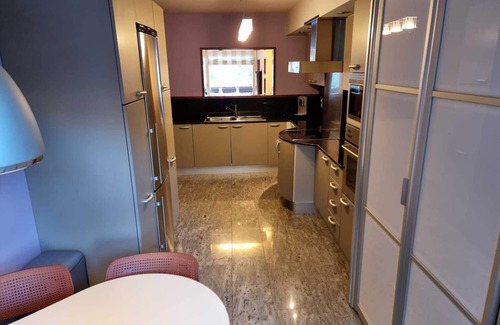 Engolasters Apartment | Chic apartment with panoramic view HUT 008087