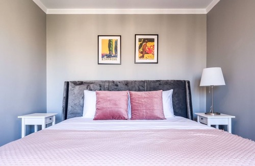 Kucukcekmece Apartment | Chic Residence 10 min to Mall of Istanbul