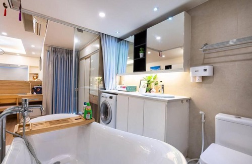 Thu Thiem Apartment | Chill 1BR Lexington with bathtub near Estella, D2