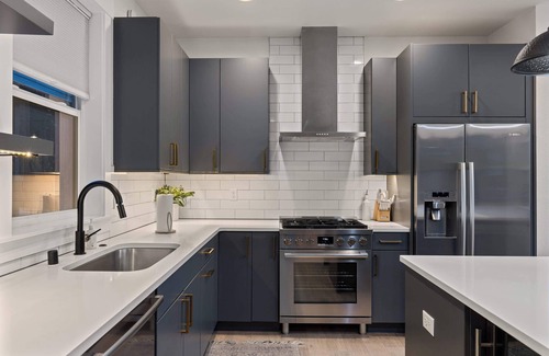 Roslyn House | Chill, Grill & Soak | Forest Hot Tub, Firepit, BBQ