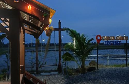 Kampung Banat Bawah Hotel | Chinta Chinta Cottage Chalet Kayu