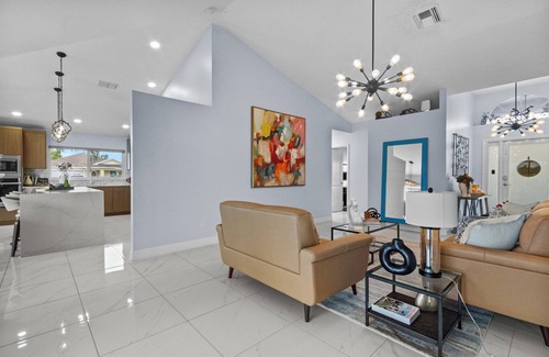 Pelican House | Chiquita's Sunset, a modern escape in Cape Coral