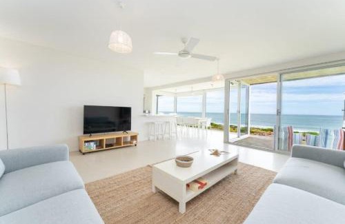 Hayborough Apartment | Chiton On The Rocks- Breathtaking Views- Free WIFI