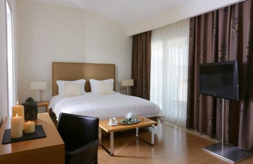 Kastoria Hotel | Chloe Luxury Hotel
