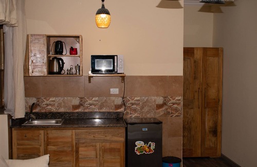 Nifas Silk-Lafto House | Choice Guest House No. 2