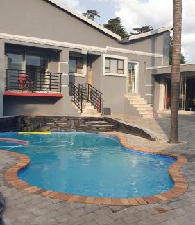 Greater Johannesburg Metropolitan Area House | Chris Guest House