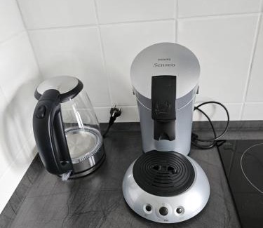 Gladbach Apartment | Chris Home - Mönchengladbach Minto