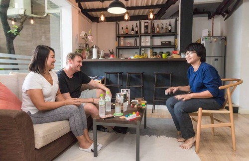 Phuong 15 Apartment | Christina's NT11∙SUITE w/SHARED Kitchen∙