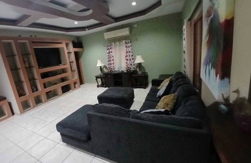 Puerto Cortes House | Cieneguita Country House very close to the Cieneguita Beach