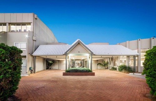 Tullamarine Hotel | Ciloms Airport Lodge Melbourne Airport