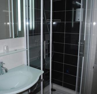 Les Sables d'Olonne Hotel | Cit'Hotel Le Chêne Vert