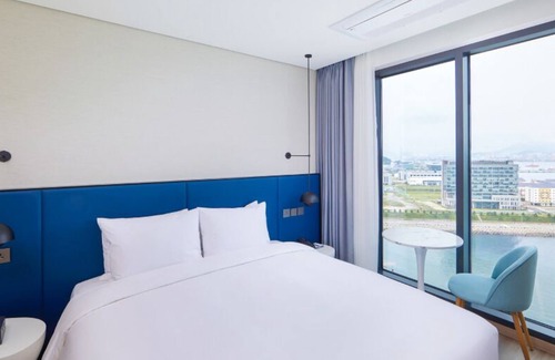 Yeongdo Hotel | Citadines Connect Hotel Hari Busan