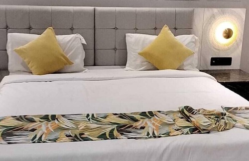 Pachmarhi Resort | Citrus Prime Hill Queen Resort