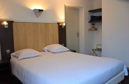 Sud Hotel | City Break in Southern France! w/Continental Breakfast in Pet Friendly Resort!