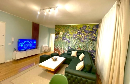 Shkoder Apartment | city center 1-bedroom apartment with WiFi and AC in delightful Shkodër