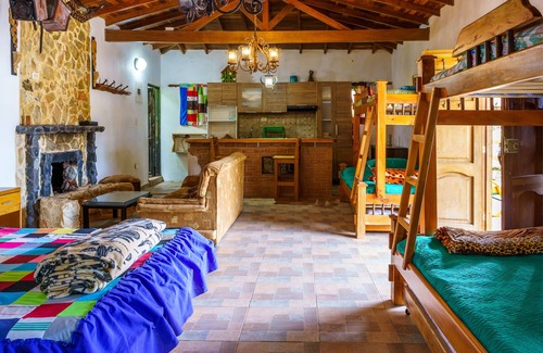 Carolina del Principe Hotel | Ciudadela el Artesano