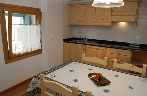 Raveo Apartment | Cjase Fravins by Interhome