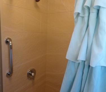 Rockport Hotel | Claddagh Motel & Suites