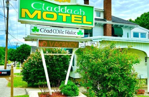 Rockport Hotel | Claddagh Motel & Suites