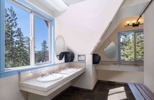 Norden Hostel | Clair Tappaan Lodge