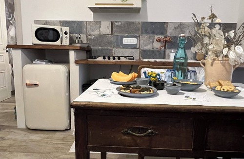 Serrastretta Apartment | Clare's Garden Shelter for Weary Souls