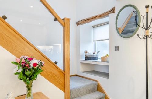Cauldon House | Clarence Cottage - Uk47494