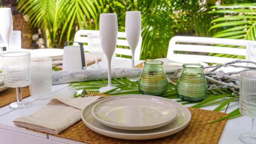 Gibbs Bay House | Claridges 1 home