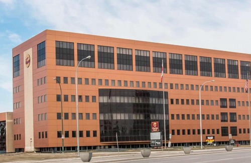 St. James Hotel | Clarion Hotel & Suites