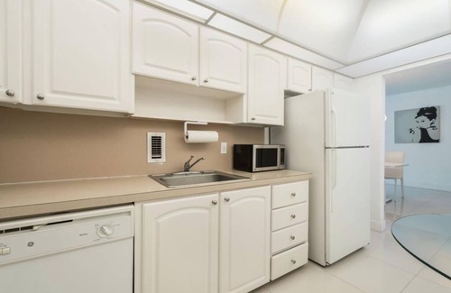 Hollywood South Central Beach Condo | Classic 1BR at The Tides Steps to Sand Great Amenities