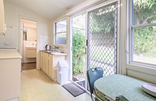 Killcare House | 'Classic Cottage on the Bay' by Accom Holidays
