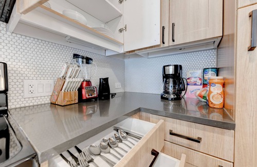 Hancock Apartment | ClassicUnit @ The City of Legends/Downtown Atx