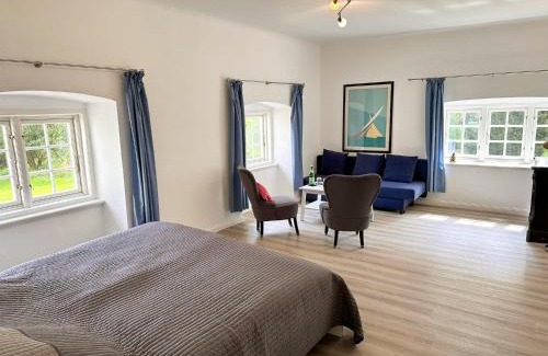 Emkendorf House | Claudius-Zimmer Emkendorf