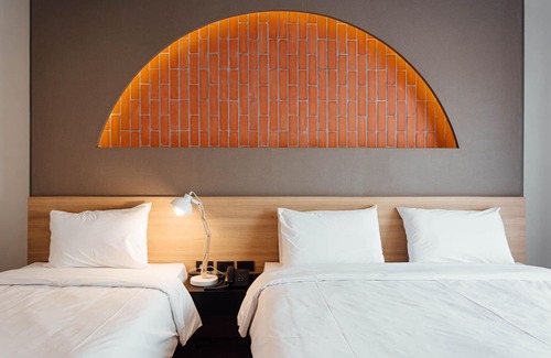 Mak Khaeng Hotel | Clay Udonthani