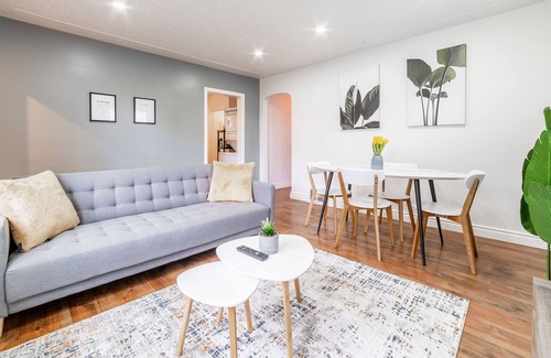 Argyle House | 🌱Clean 3 bdrm 🌱 1GBPS wifi 🌱 2 workstations