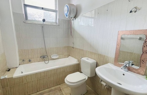 Bole House | Clean center city apartment